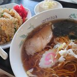 石川屋 - チャーハン・ラーメンセット 800円