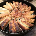 博多鉄なべ餃子酒場 はなまる - 