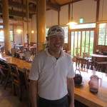 花の季 - 店長の郡司さん、笑顔が素敵です！