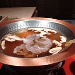 御料理 竹寳 - 小鍋・熊野牛と松茸、橘胡椒