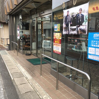 大和榛原牛 うし源 本店 - 店頭に駐車場あり