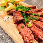 オコノミ３M - 料理写真:鉄板焼き牛ハラミのカットステーキ