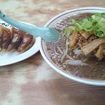 五右ェ門ラーメン - みそラーメンと餃子