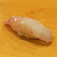 鮨 しゅん輔 阿佐ヶ谷 - 甘鯛の昆布〆