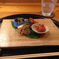 うなぎと季節料理とらや - 