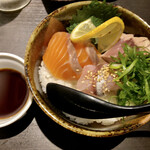 名古屋コーチン 個室居酒屋 杏 - 豪華海の幸の海鮮丼