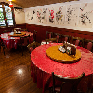 Enjoy authentic Chinese cuisine in a setting reminiscent of Chinese tradition