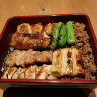 銀座 希鳥 - 焼鳥重　1800円