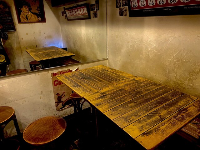 TWO SAM'S UP photo 5