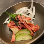 蔓牛焼肉 太田家 - タンユッケ