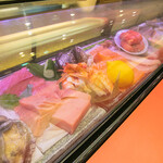 鮨割烹　ぎんえん - ショーケース
