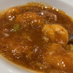 DRUNK DRAGON Chinese kitchen - オマール海老の出汁から作った海老のチリソース 900円。