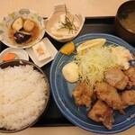 Kunidaya - 鶏の唐揚げ定食