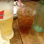 ガーリック・ジョーズ - バド生と烏龍茶