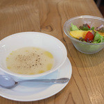 イオンヤ - インドランチのスープ＆サラダ