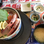 木鶏 - 海鮮丼＝１２００円 税込