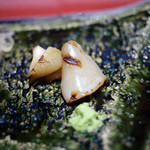 鮨　銀座　鰤門 - つぶ貝～炙り～☆