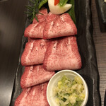 焼肉 萬田 - タン