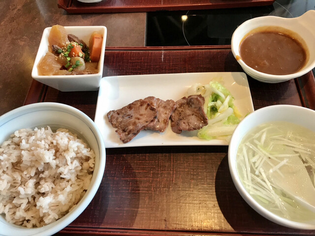 しおや 三島駅店 三島 牛タン 食べログ