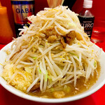 ラーメン二郎 - 小ラーメン野菜にんにくアブラカラメ