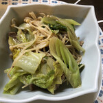 居喰処 光 - 2020/10/31
      本日の日替り 牛すき焼風煮 エビチリ 500円