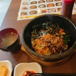 韓国料理 カンナム 江南 - ブルコギ石焼きビビンバ1,000円(税込) 202010
