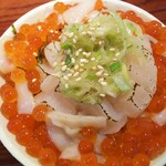 Yaki Miso Ramen Yadoya - 北海道産生ホタテの炙りと自家製イクラの週末限定飯 500円、限定15食になります