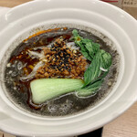 紀州清流担々麺 produce by KEISUKE - 料理写真:黒ゴマ担々麺950円