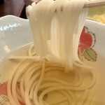 五島うどんと酒菜 はちびら - かけうどん