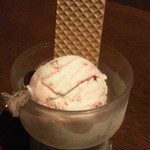 炭火串焼もん - 自家製アイスクリーム