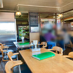 バンセンストア - 内観　程なく満員御礼