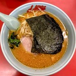 ラーメン 山岡家 - 特製味噌ネギチャーシューメン　海苔のせいで地味に。