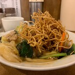 南海飯店 - かたい焼ソバの麺