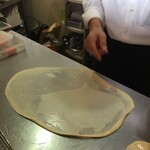 カフェレストラン ROTI - ②遠心力も使いつつ、すぐにこの大きさに