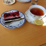 パピプペポ - ケーキとドリンクのセット なかなか美味しかったです