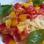 オステリア ジョイア - ２種類のトマトのパスタ　～　自家製トマトは新鮮で甘い！