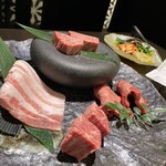 黒毛和牛焼肉 薩摩 牛の蔵 - 