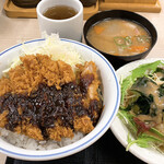 Katsuya - 味噌カツ丼(梅)とAセット(とん汁小・サラダ)