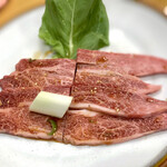 スタミナ苑 - 中ロース