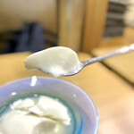 スタミナ苑 - 杏仁豆腐 リフト