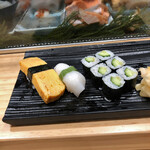 寿司の美登利 - 玉子とイカとかっぱ巻き