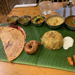 南インド食堂 ビーンズ オン ビーンズ - 