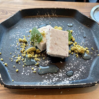 800°DEGREES ARTISAN PIZZERIA - 