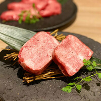 近江うし 焼肉 にくTATSU 青山本店 - 