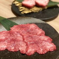 近江うし 焼肉 にくTATSU 青山本店 - 