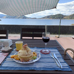 海辺のカフェ とのみ - 