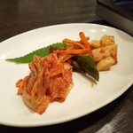 韓食堂 モクチャ - キムチ盛り合せ