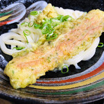 日の出製麺所 - 鉄板のちくわトッピング！