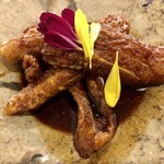 ひさご寿し - やまとごいの腹身のスペアリブの黒胡椒揚げ