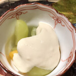 もと井 - シャインマスカットと柿の白あえ